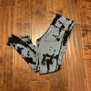 Zyia soft n snug leggings size 4 in EXCELLENT condition